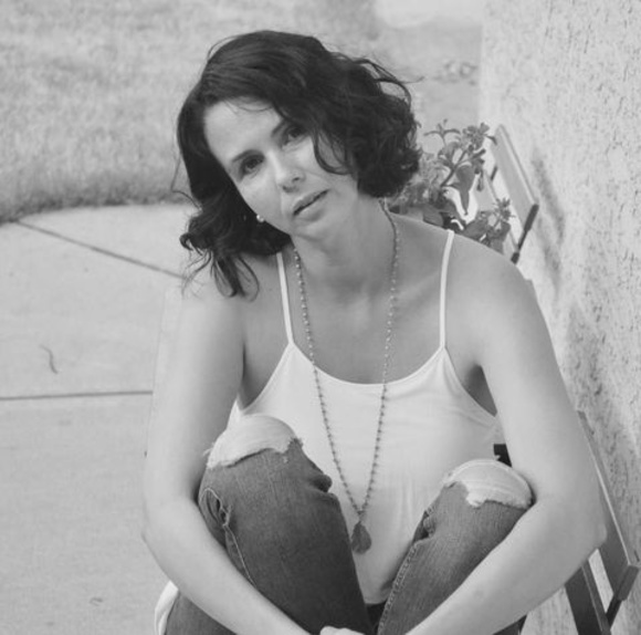 Meet your Posher, Verónica - Picture 1 of 1